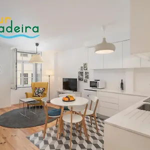 https://zona-velha-vii-by-travel-to-madeira.madeira-islandshotels.com